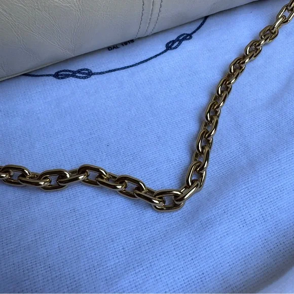 Prada Re-Edition 2002 Medium Leather Shoulder Bag - Picture 9 of 17